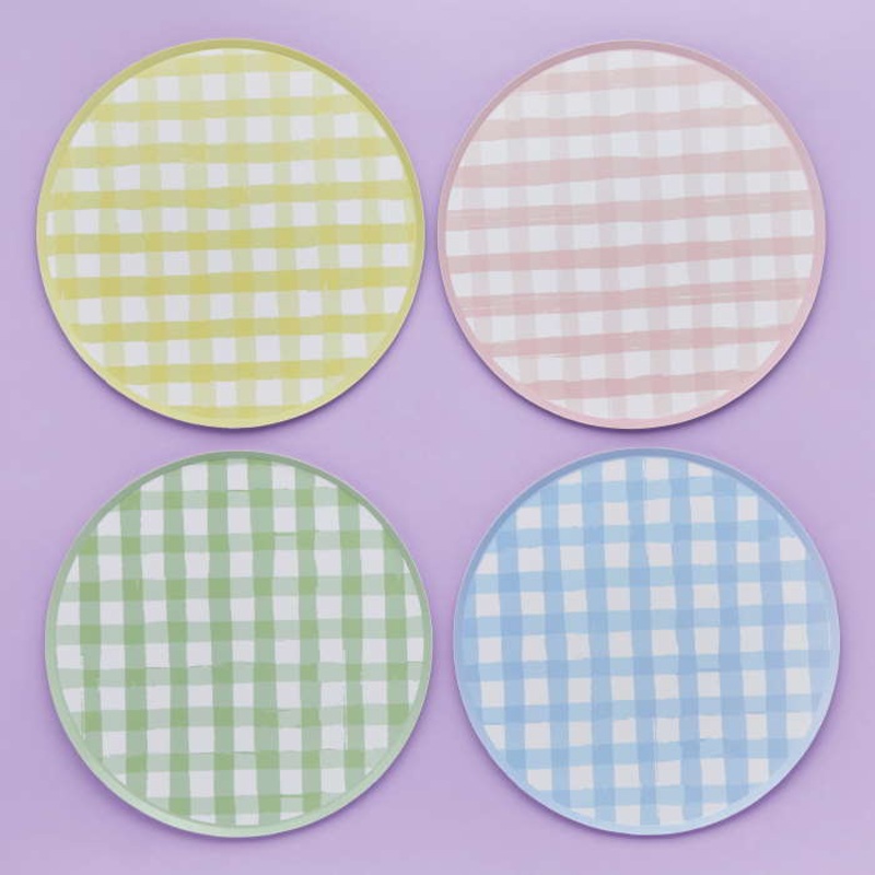 Gingham Paper Plates 8 Pack